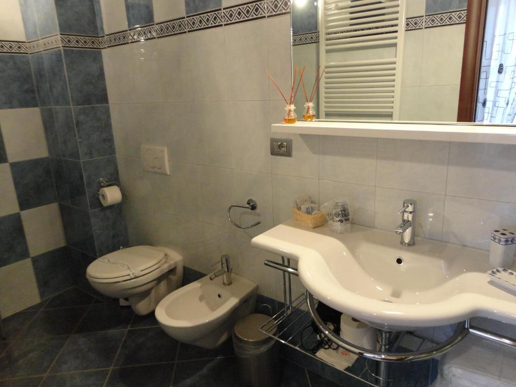 Da Fabiana Bed & Breakfast Bossolasco Cameră foto